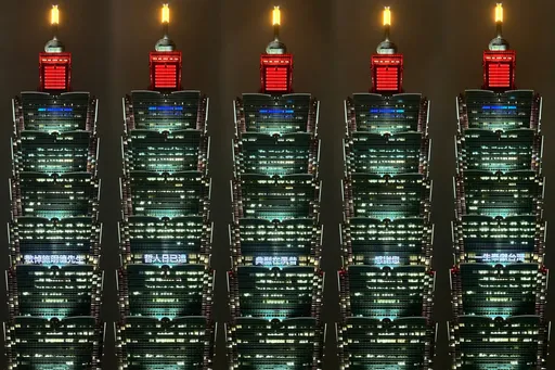 施明德病逝　台北101點燈敬悼：感謝一生奉獻台灣