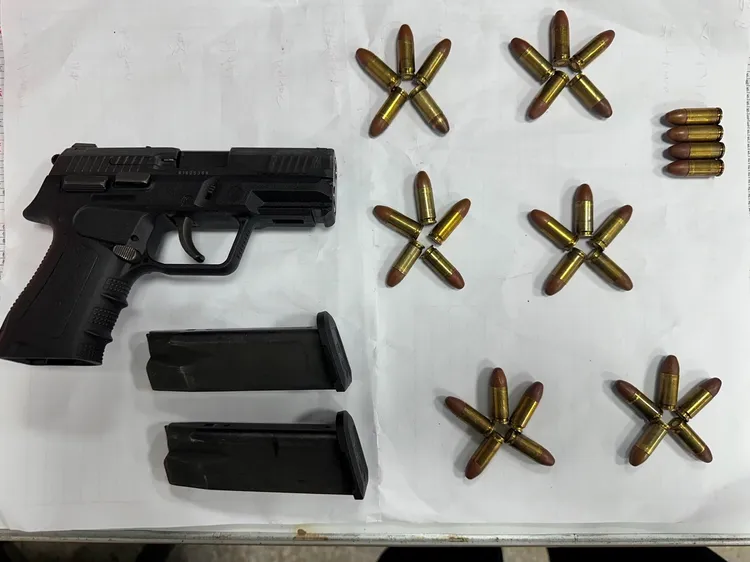 現場查獲槍彈。橫山警分局提供