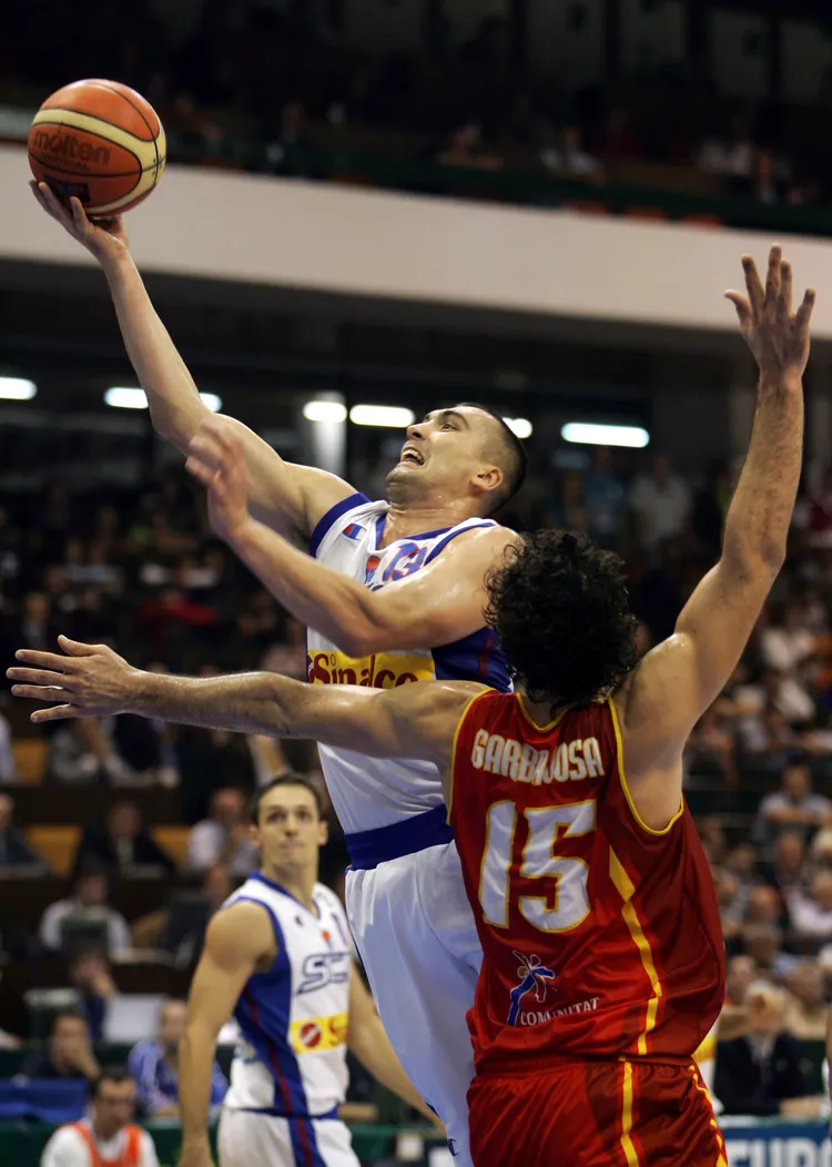 米洛耶維奇曾是塞爾維亞明星球員，圖為他2005年參加歐洲籃球錦標賽。美聯社