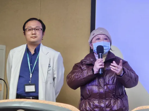 想吐便秘竟罹巴金森!妇人靠脑内电击刺激 术后2周可行走