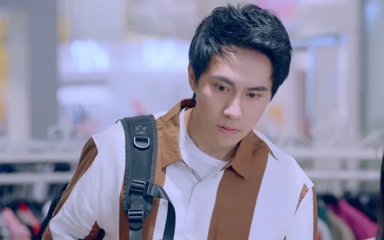 潘君侖劇中經過氣胸病患的急救現場，協助解圍。東森提供