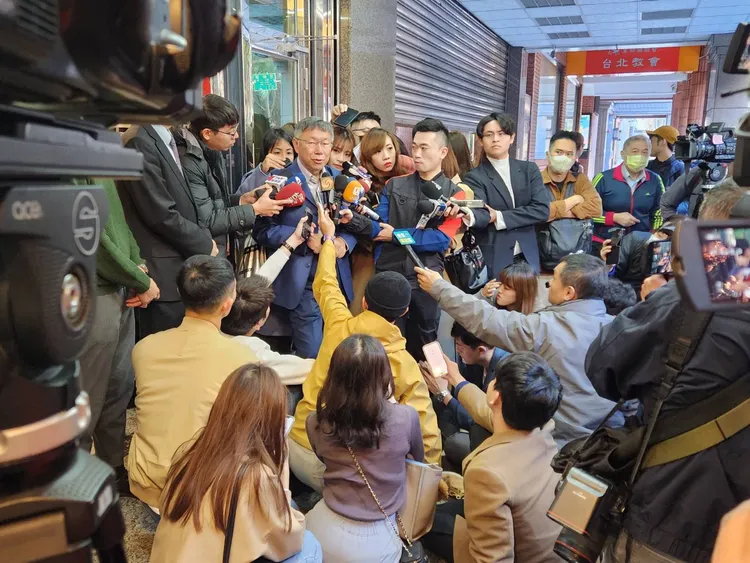 柯文哲今早受訪。施智齡攝