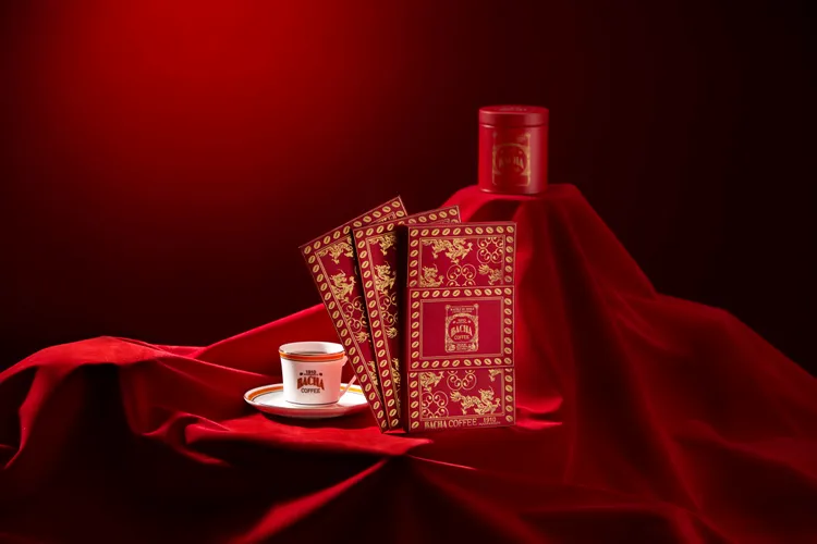 1/15到2/25於夿萐咖啡Bacha Coffee台北精品店購買零售商品滿 2088 元，即可獲贈品牌紅包袋8個；數量有限，送完為止。業者提供