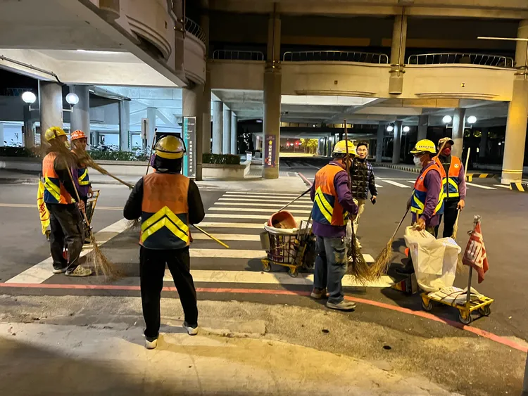 周邊交通、市容恢復。市府提供