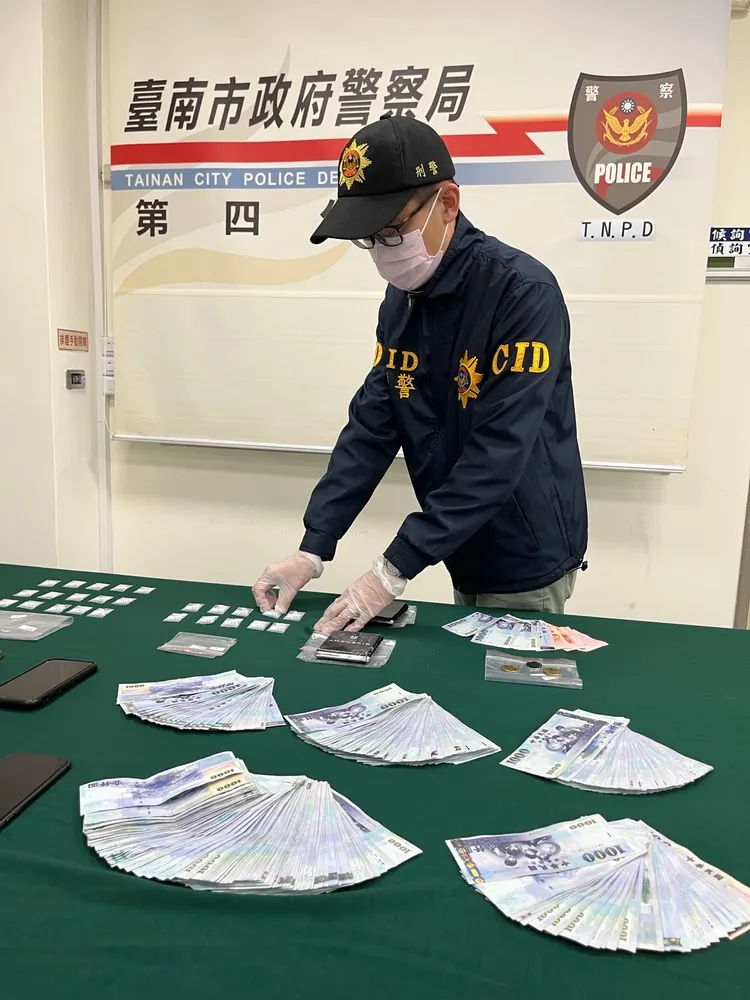 警方起出39萬元贓款。警方提供