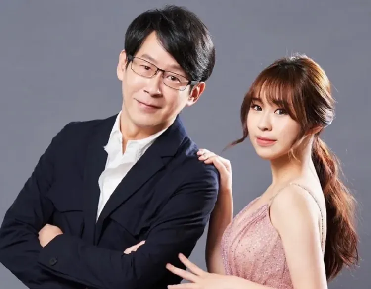 冠佑（左）和女兒小玫瑰合作單曲，全網驚豔。翻攝冠佑IG