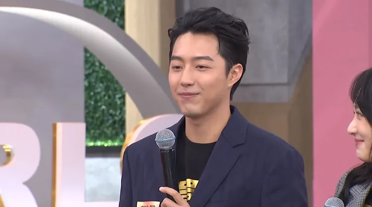 蔡凡熙被問與歌手陳華緋聞，連忙否認。東森綜合提供