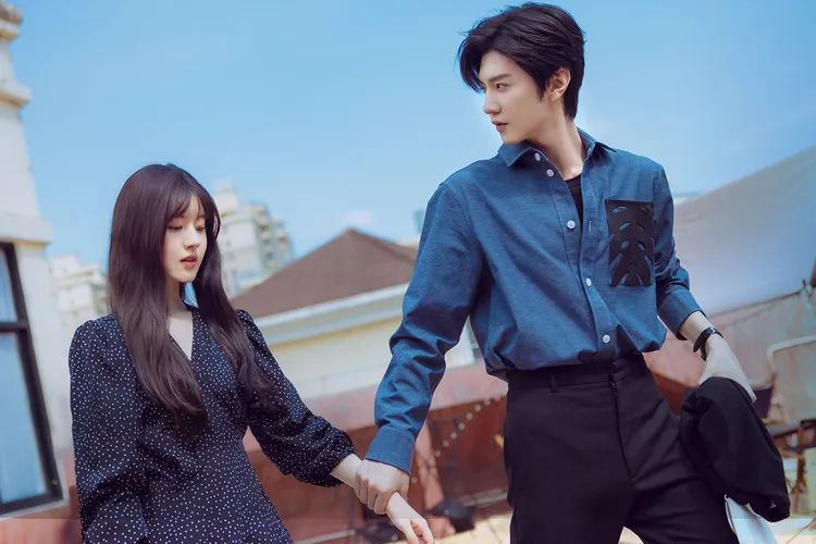 趙露思（左）、陳哲遠主演的《偷偷藏不住》播出效果佳。資料照片