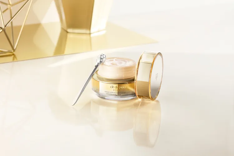 肌膚之鑰塑妍逆齡煥活眼霜，15ml／9000元。品牌提供