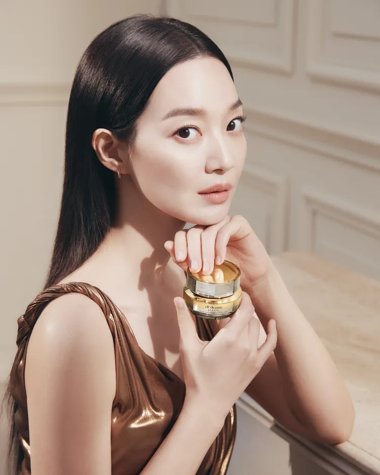 申敏兒也為塑妍逆齡煥活眼霜拍攝形象照。品牌提供