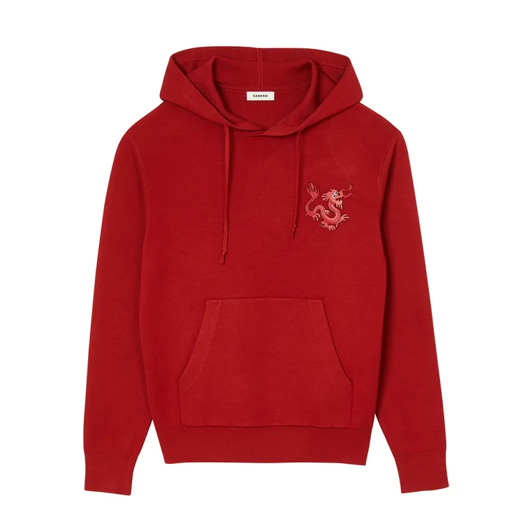 龍形圖案紅色連帽上衣，1萬1290元。品牌提供