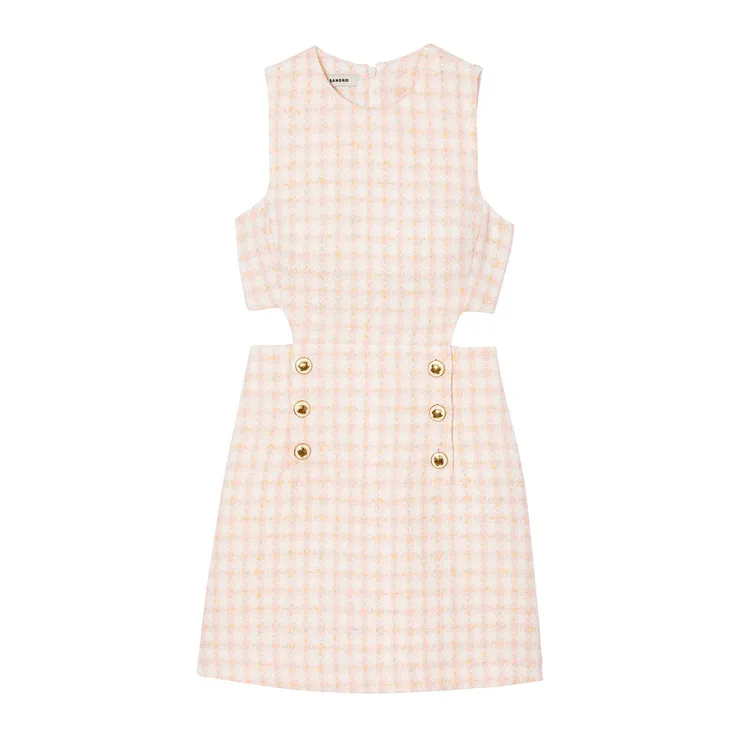 粉色粗花呢腰鏤空連身裙，1萬2590元。品牌提供