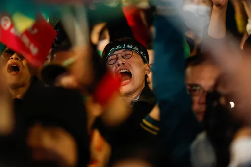 台灣選民的熱血激情 《衛報》選為本日最佳照片