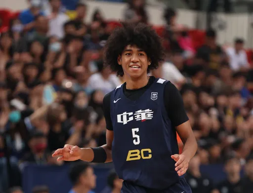 台美混血小將賀博進入哈佛大學 傳訊給「學長」兼「偶像」林書豪