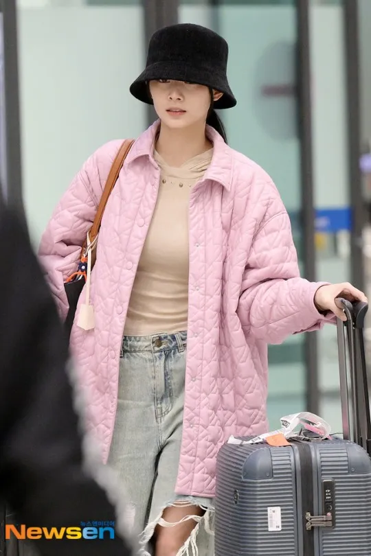 周子瑜昨天已經回到韓國。翻攝Newsen