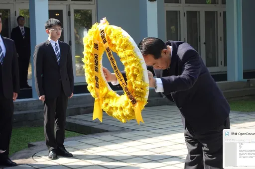 宋楚瑜前往經國先生謁陵 重申票投親民黨就是「蔣經國精神」