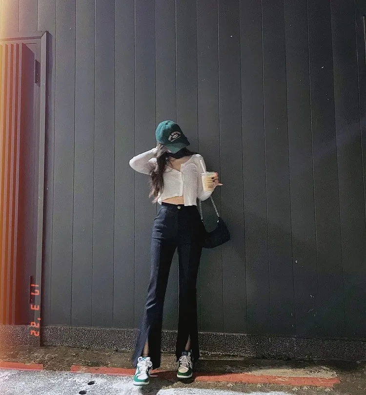 尼克妹過去只露身體美照不露臉。翻攝《nisis.xox》的IG