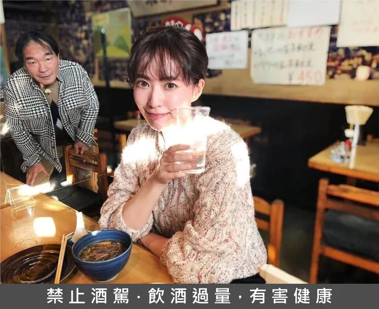 西島圓曾是美食節目班底，被觀眾暱稱為「居酒屋女神」。翻攝日本yahoo