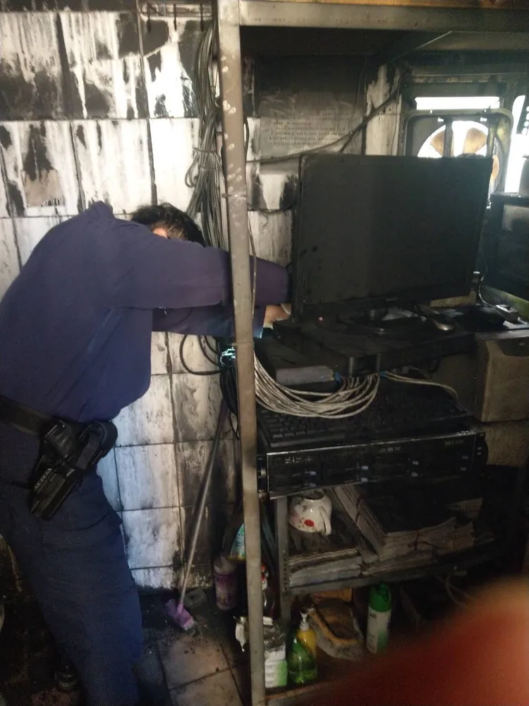 鑑識人員採證中。民眾提供