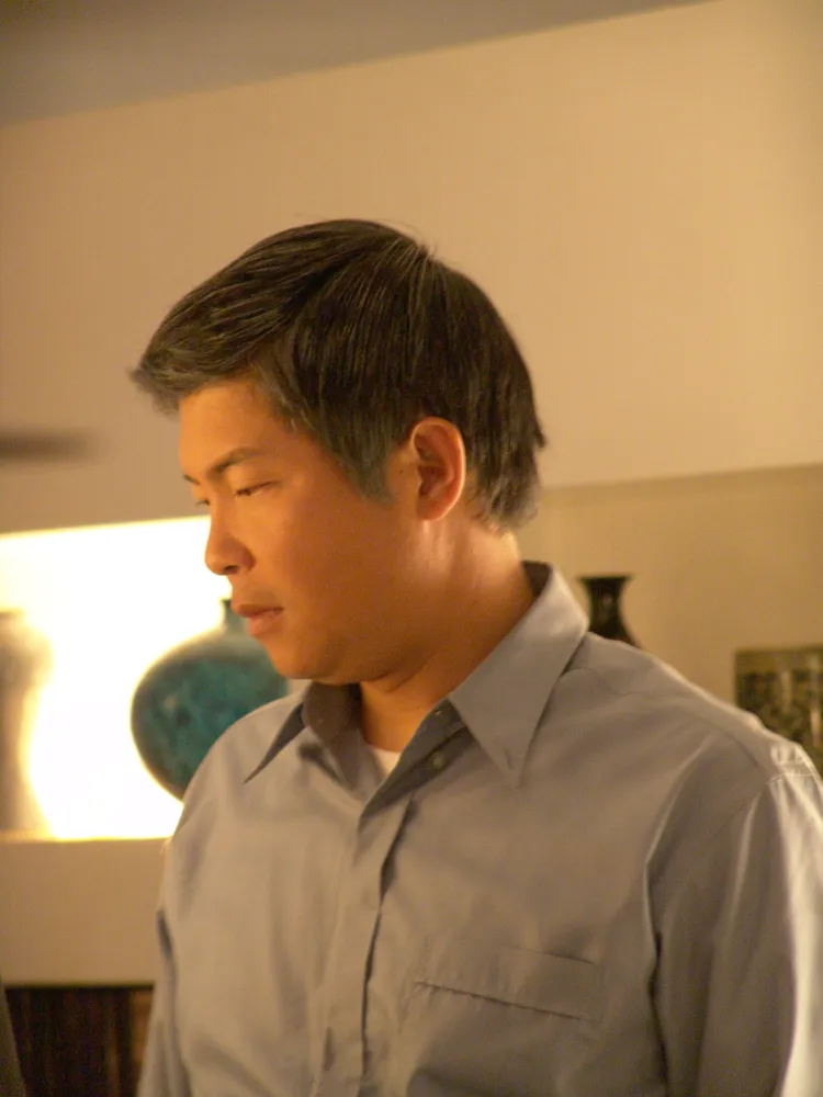 曾國城飾演高明志，處理高家困境一夜白髮。大愛提供