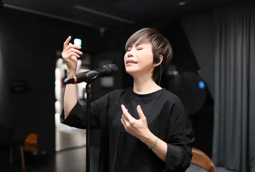 醫療奇蹟｜金曲歌后詹雅雯重返小巨蛋　賴清德、王世堅都來了