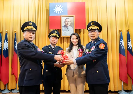 竹市警察局長交接!邱紹洲擁刑事專長 高虹安勉持續守護城市治安