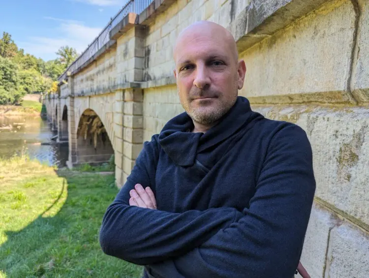 保羅在美國國務院政治軍事事務局擔任主任11年。linkedin@Josh Paul