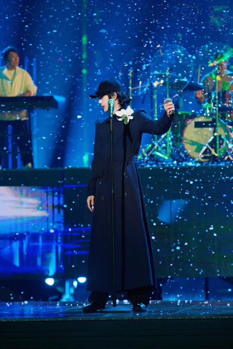 頂流王一博在湖南衛視跨年晚會演出。翻攝YIBO-OFFICIAL微博