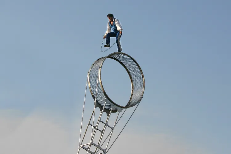 十大驚險特技-高空極限飛輪，將於2月8日震撼登場。劍湖山提供