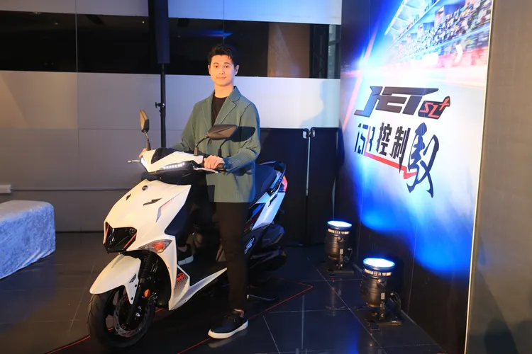 三陽機車董事長室經理兼產品經理吳奕成，親臨JET SL+新車發表會暨試乘會現場和媒體共襄盛舉。林浩昇攝
