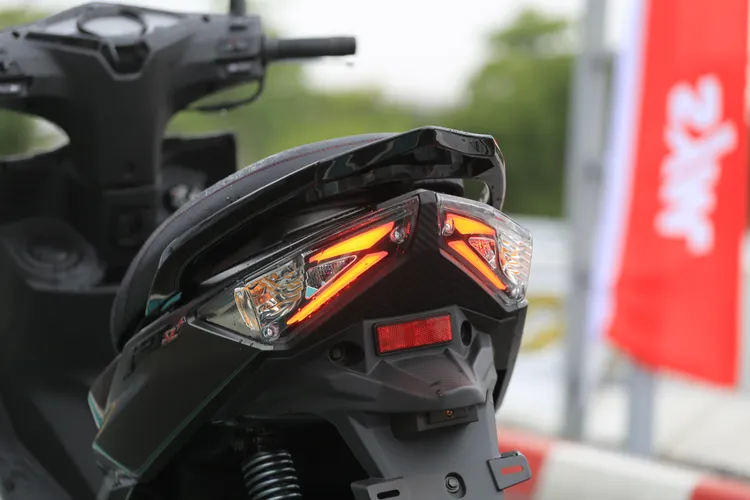 重新打造的LED翼展式尾燈，帶來更新穎科技化的視覺感受。林浩昇攝