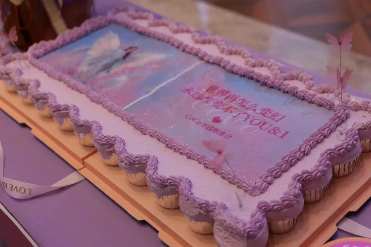 粉絲為李玟準備的生日蛋糕。CoCo李玟歌迷會提供