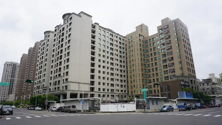 美術館中古屋已坐穩3字頭，甚至出現單坪35萬元行情。葉家銘攝