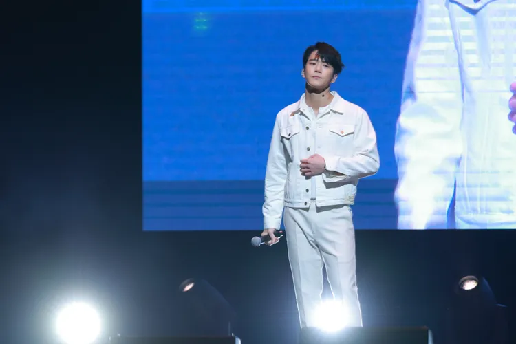 河錫辰羨慕使用交友app的人。讀者提供