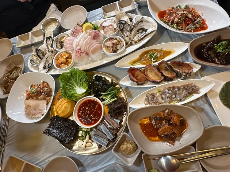 新鮮的時令海產。陳怡文攝