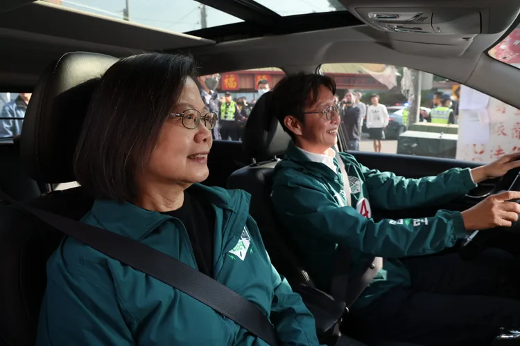 江肇國說，很高興能親自把總統接上車，向總統報告自己這十年來努力的成果，以及對未來的願景。江肇國競總提供