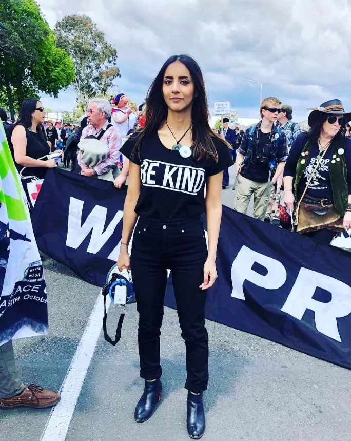 加赫拉曼2017年成為紐西蘭首名難民出身的國會議員。翻攝加赫拉曼instagram@golrizg