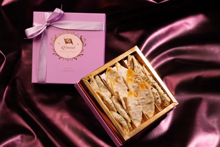 情人節「真金真銀，真心真意」 雙月份禮盒套餐，3月白巧克力禮盒。業者提供