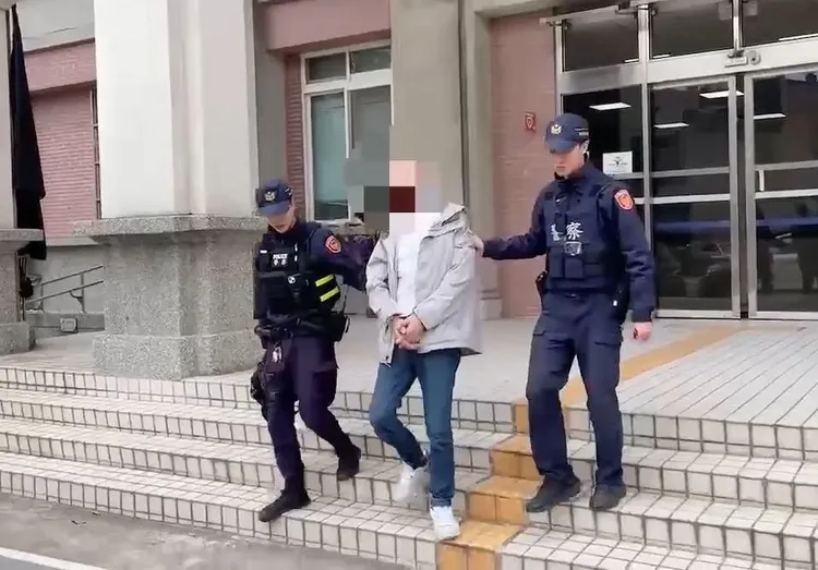 吳男移送法辦。新湖警分局提供
