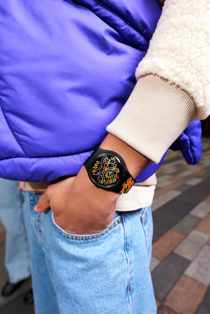 Swatch黑龍獻瑞腕錶，3450元。品牌提供