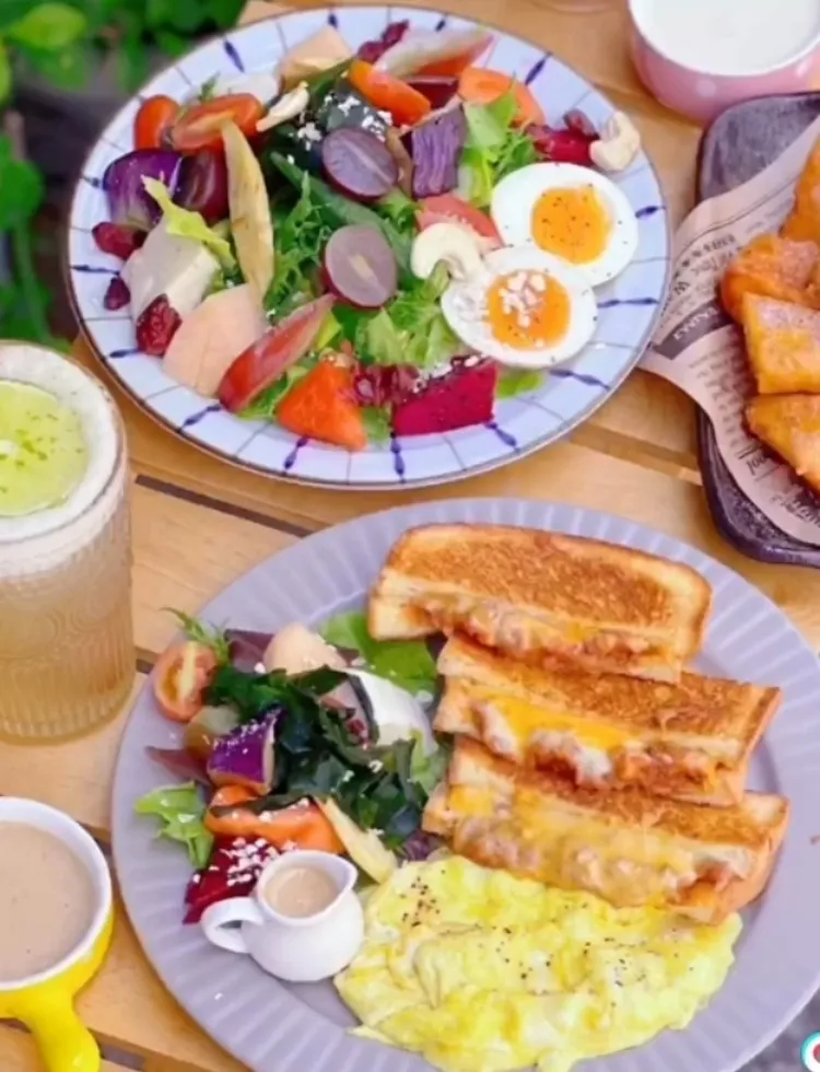 台中人氣早午餐「阿飛Brunch」隱身巷弄內，。TikTok@roseforever1 提供