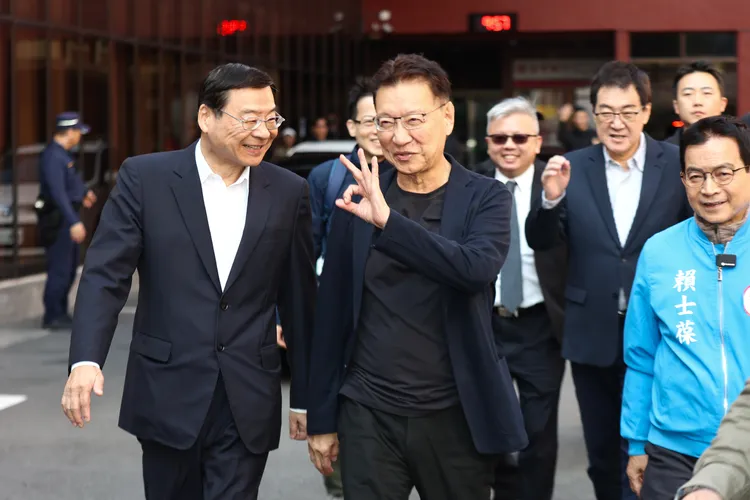 趙少康不滿柯文哲頻抹紅。彭欣偉攝