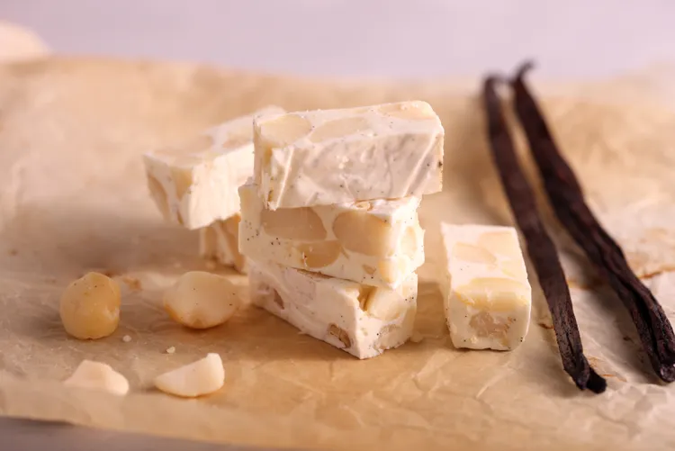 香草冰淇淋牛軋糖380元200g、780元450g。業者提供