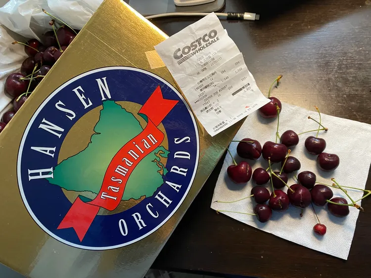 好市多該款櫻桃要價1549元。翻攝自「Costco好市多 商品經驗老實說」