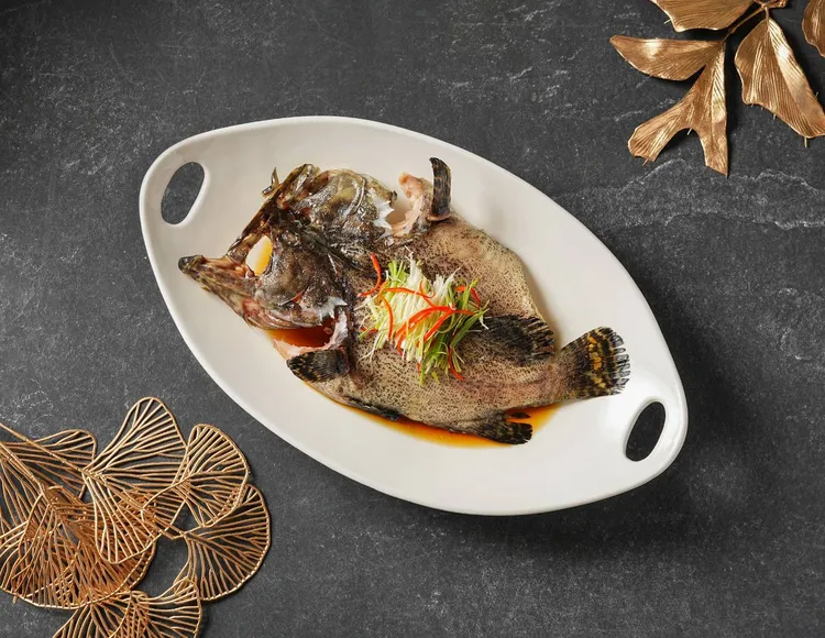 蔥油鮮露龍虎斑。業者提供