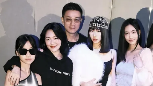 小S淚灑長女18歲生日趴 許雅鈞擁4美有如「新女團與老闆」