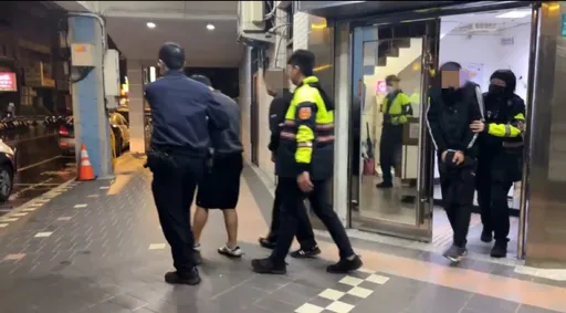 妇人求职不成还被骗当人头帐户　警查获诈骗集团起获毒品3人送办