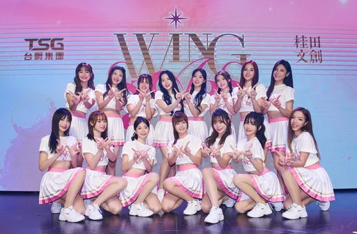 安芝儇領軍!台鋼雄鷹啦啦隊首亮相 竟還加碼這韓國清純彩蛋