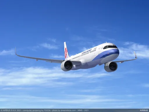 華航素餐大小眼!給老外全套商務餐、老婦僅2小菜1麵包 辯解讓他怒轟噁心