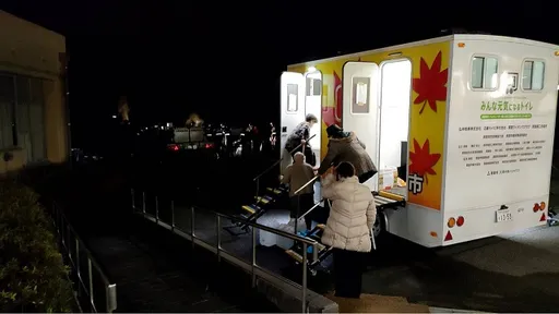 災民也要洗屁屁 日本各地免治馬桶車馳援地震災區